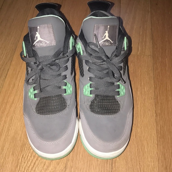AIR Jordan 4 retro "green glow" - Picture 1 of 4